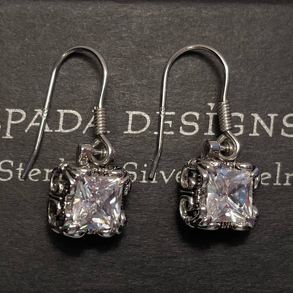 Silpada Sterling Silver Uptown Cubic Zirconia Earrings W0975 - Picture 4 of 14